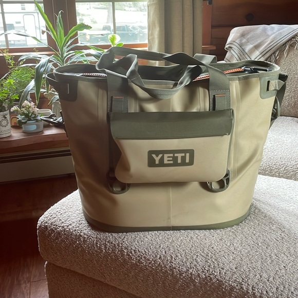 Yeti Handbags - Yeti Hopper 30 and front pouch combo
